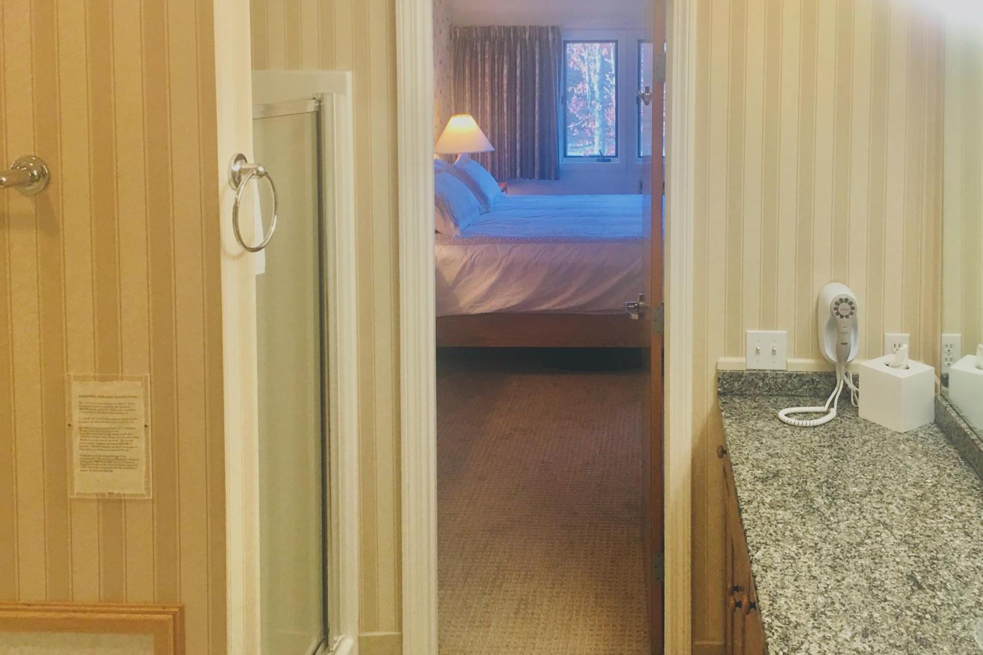 Trailside Highlands Villa Jeffersonville Room photo
